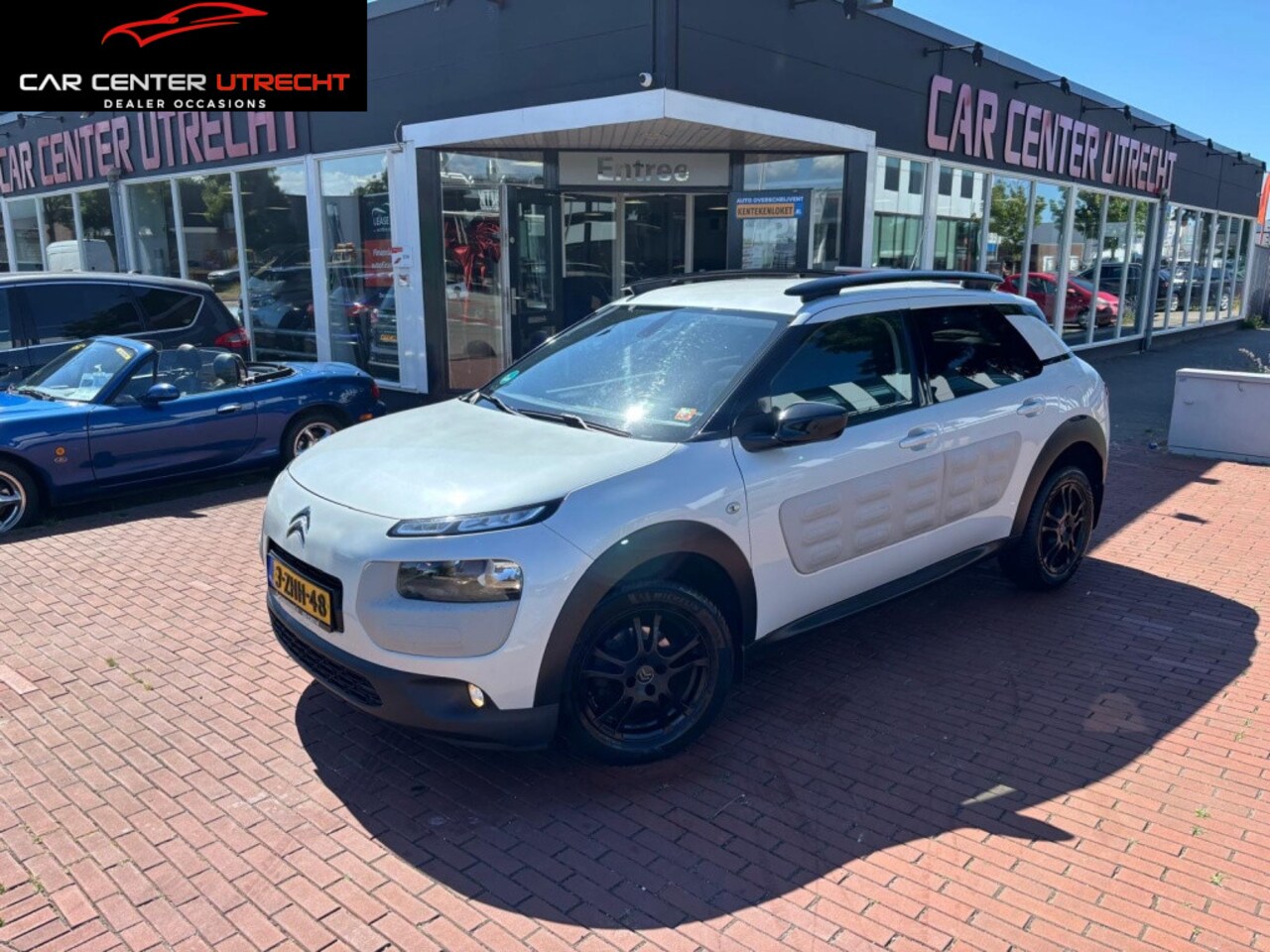 Citroën C4 Cactus - 1.6 BlueHDi Business camara airco trekhaak - AutoWereld.nl