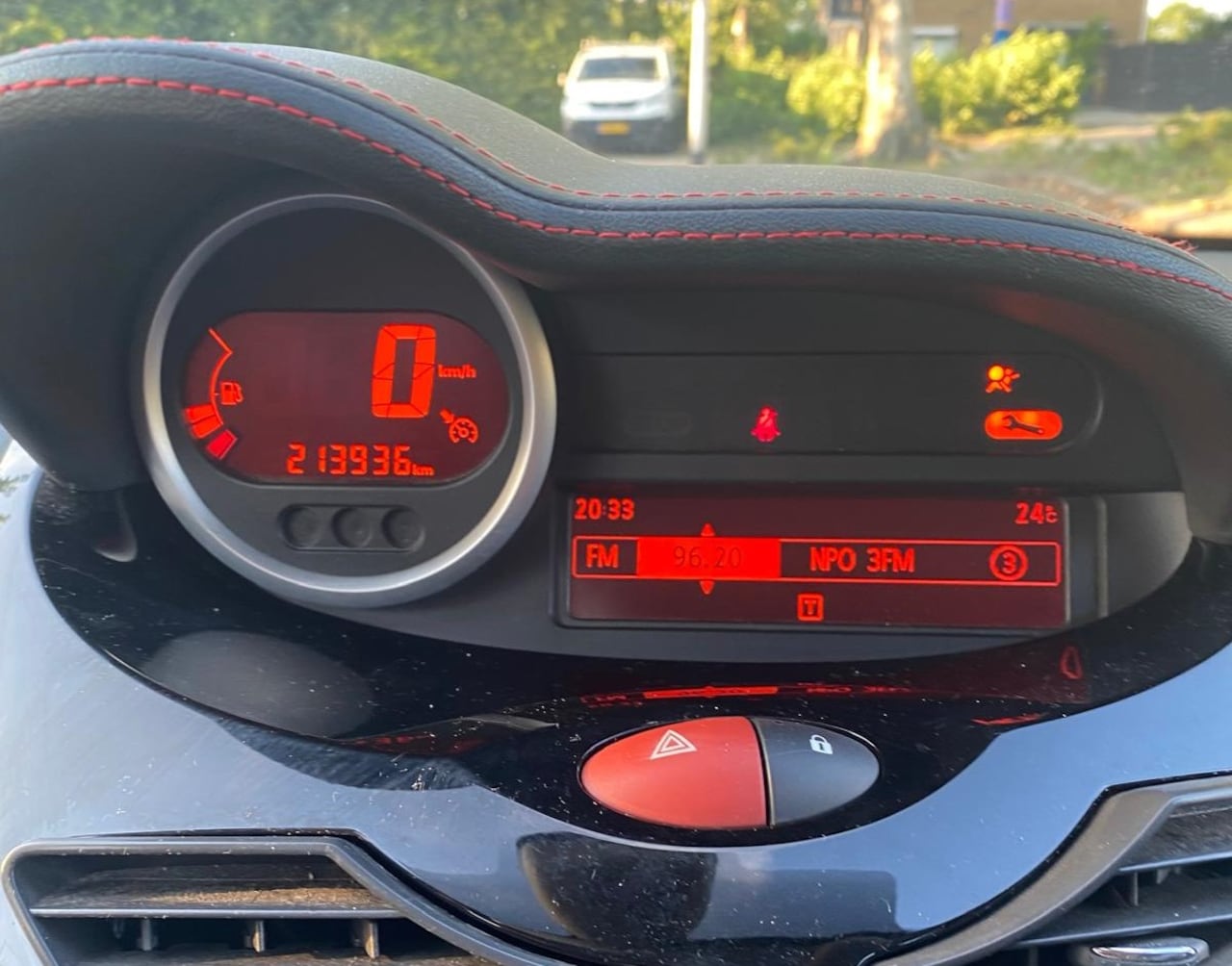 Renault Twingo - 1.2-16V Authentique - AutoWereld.nl