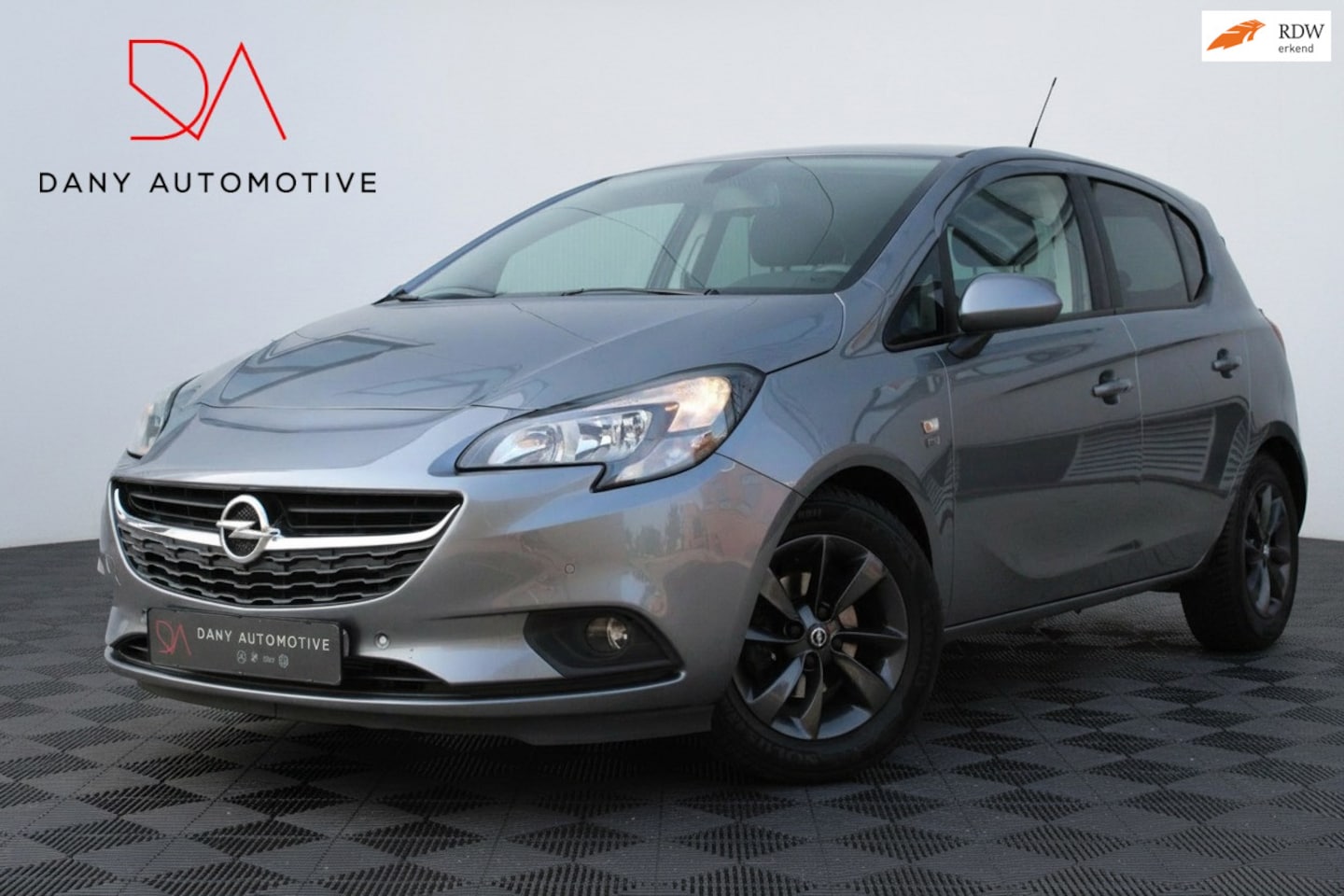 Opel Corsa - 1.4 120 Jahre VOL AUTOMAAT I CARPLAY I CAMERA I STUUR VERW. I STOEL VERW. I - AutoWereld.nl