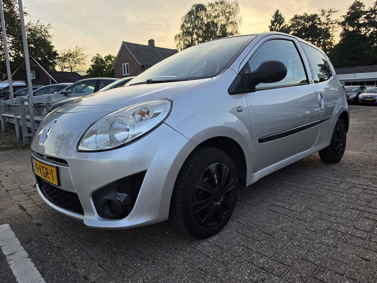 Renault Twingo - 1.2 Authentique 1.2 Authentique ( 114.000 km !!!!) - AutoWereld.nl