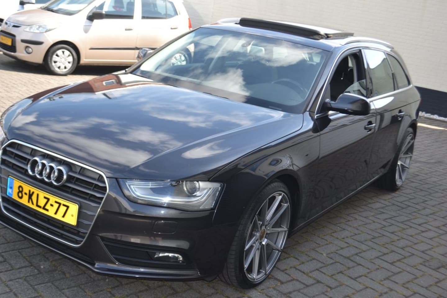 Audi A4 Avant - 1.8 TFSI Business Edition/Panoramadak/19 inch - AutoWereld.nl