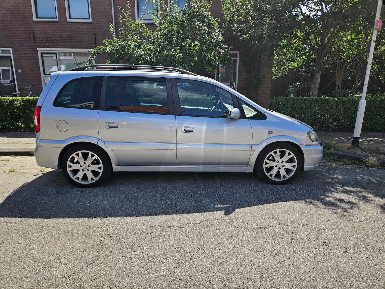 Opel Zafira - 2.0-16V OPC Turbo - AutoWereld.nl