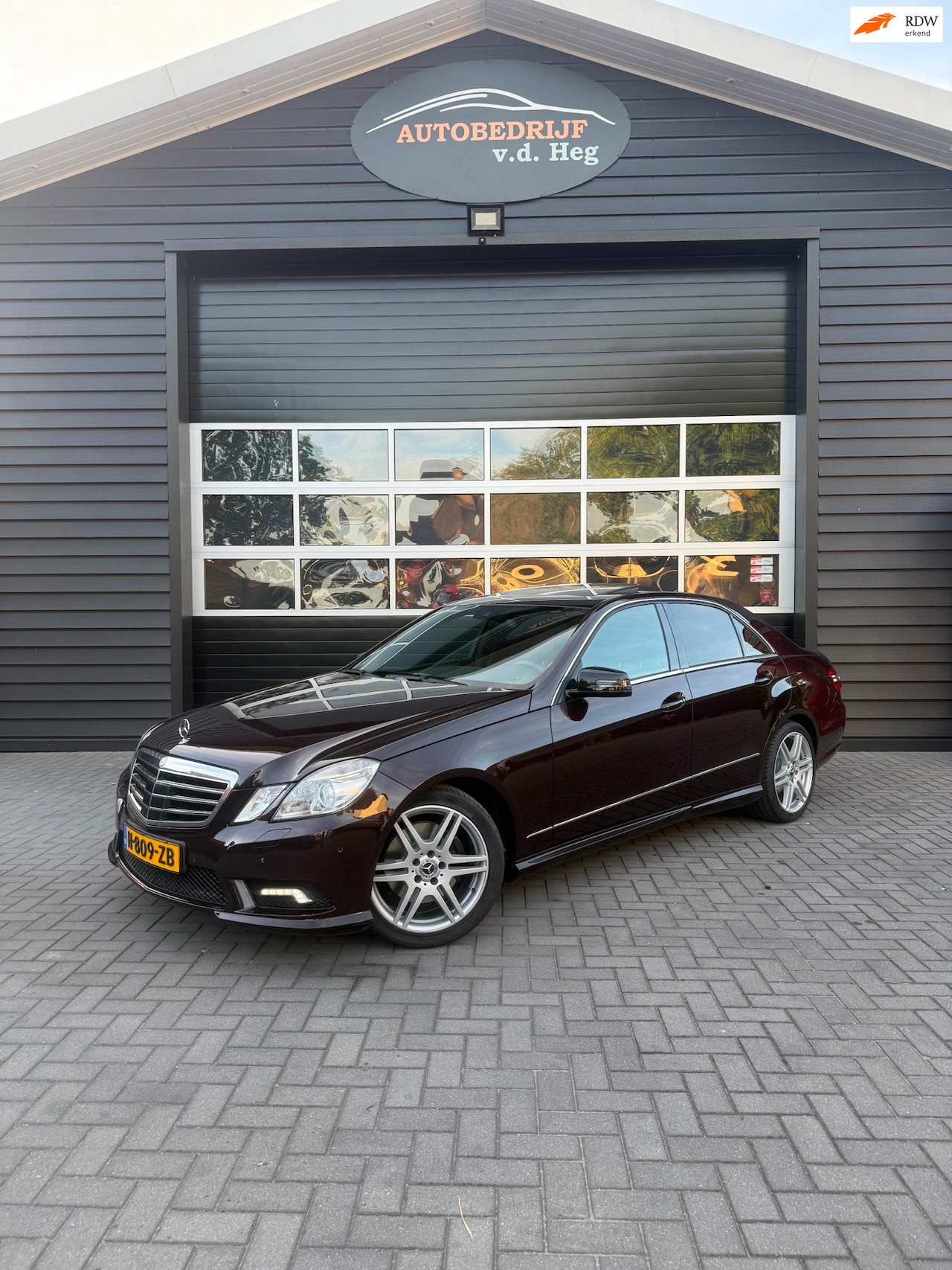Mercedes-Benz E-klasse - 350 CGI Avantgarde AMG trekhaak Schui - AutoWereld.nl