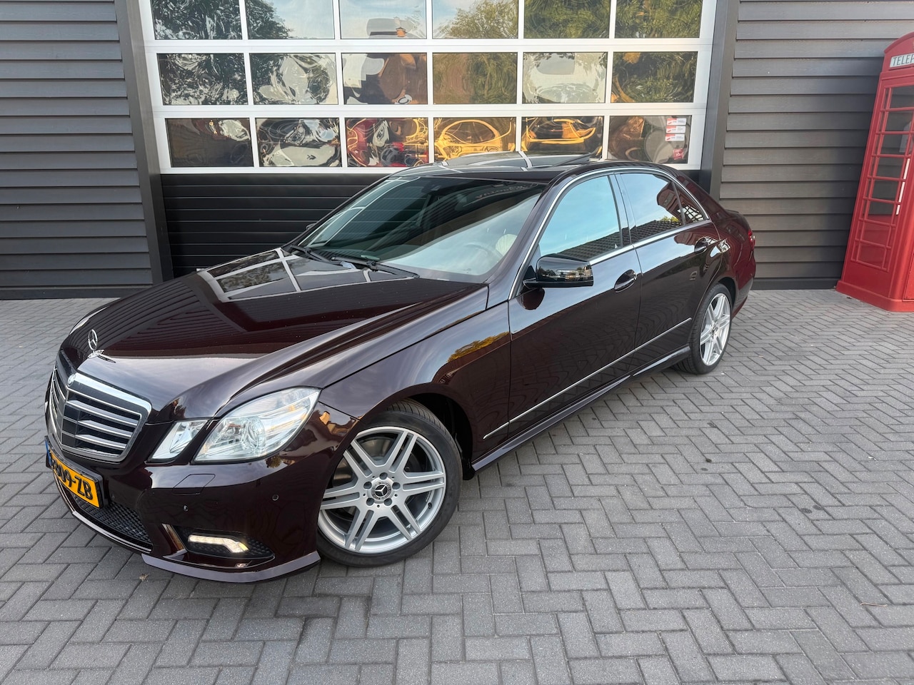 Mercedes-Benz E-klasse - 350 CGI Avantgarde AMG trekhaak Schui - AutoWereld.nl