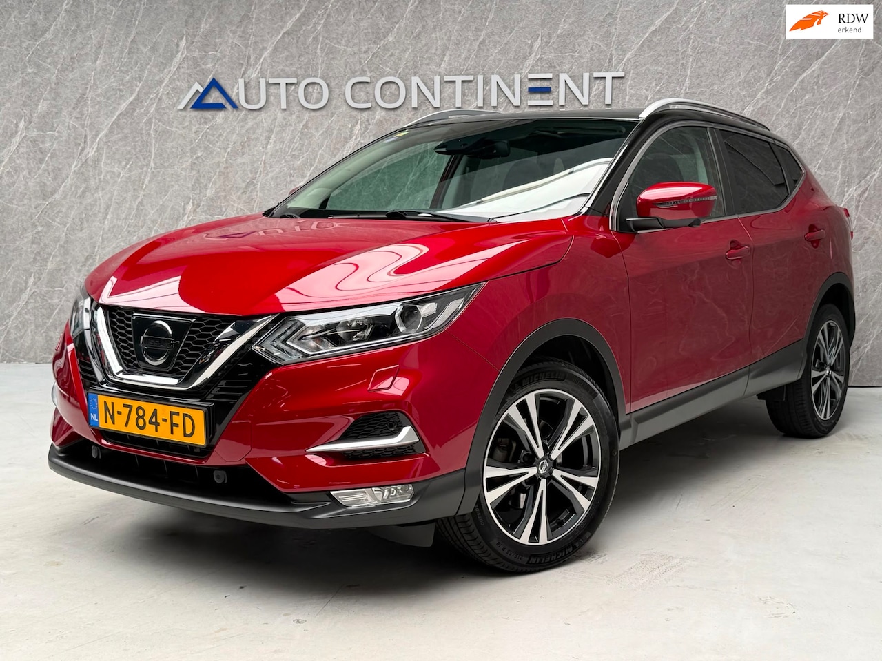 Nissan Qashqai - 1.2 Acenta / AUT / Onderhouden / Panorama / Full - AutoWereld.nl