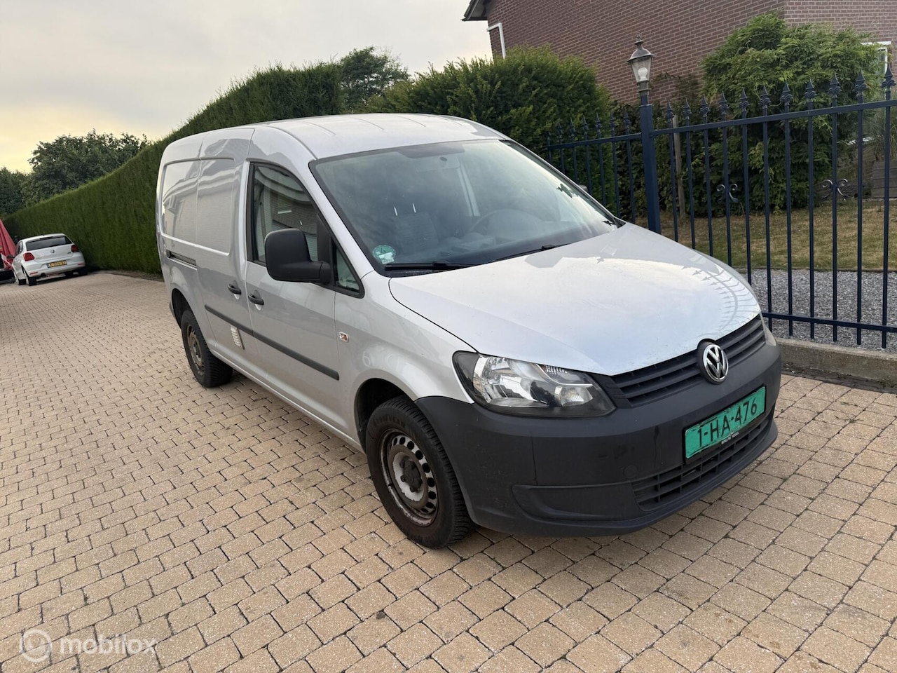 Volkswagen Caddy Maxi - Bestel 2.0 BENZINE - AutoWereld.nl
