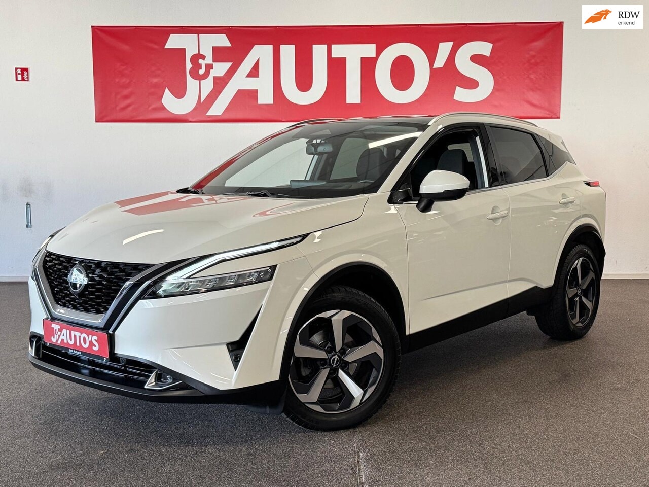 Nissan Qashqai - 1.3 MHEV Xtronic TEKNA GROOT NAVI/CAMERA, PANORAMA, CRUISE - AutoWereld.nl