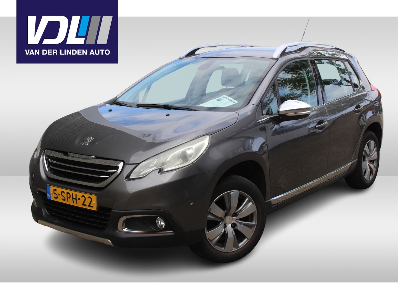 Peugeot 2008 - 1.2 VTi Allure Pack Premium Plus Lederen/ stof bekleding - AutoWereld.nl