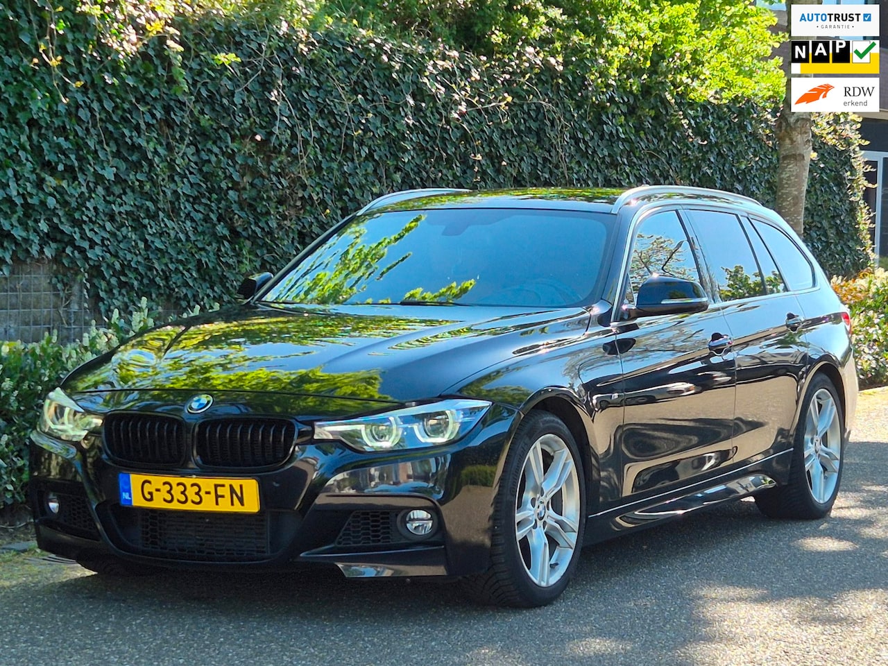 BMW 3-serie Touring - M Sport GR Navigatie Nbt EVO Virtual dash 6WB Cruise Control Getinten ramen 100% dealer on - AutoWereld.nl