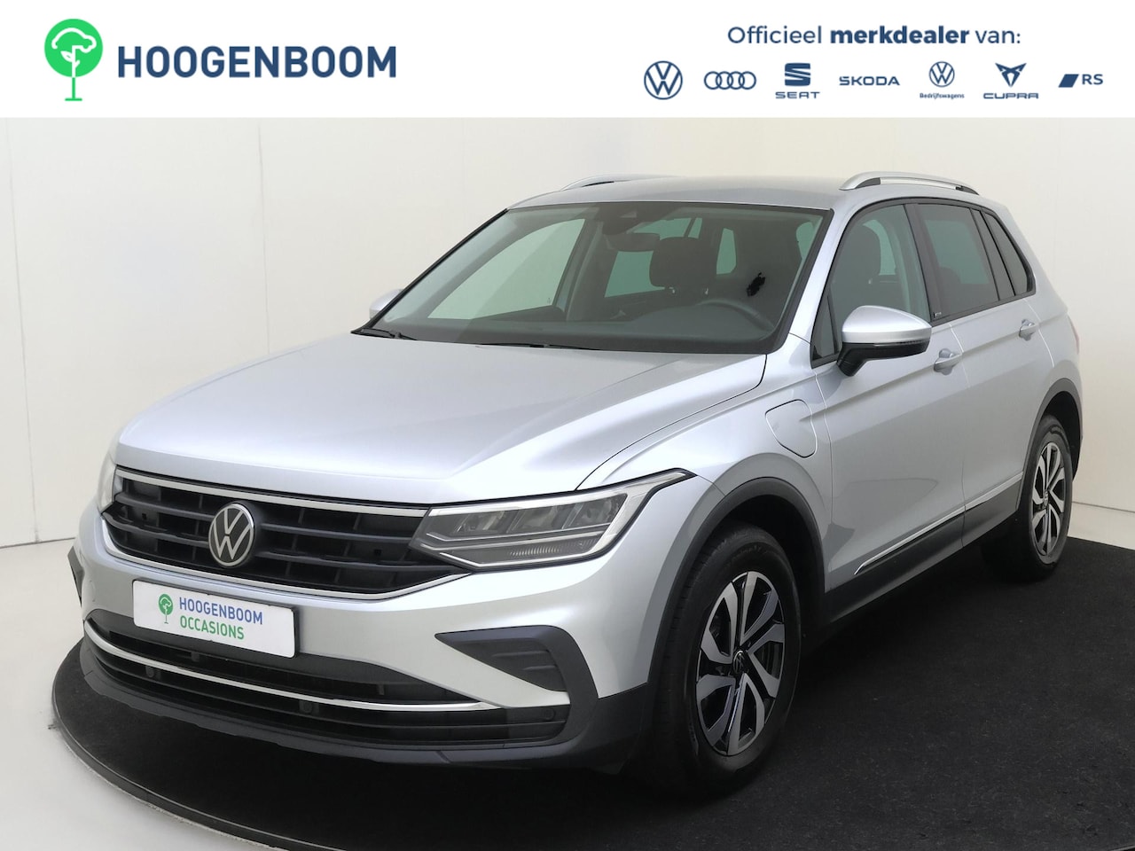 Volkswagen Tiguan - 1.4 TSI eHybrid Life Business | SoH 93% | Trekhaak | Adaptieve cruise control | Achteruitr - AutoWereld.nl