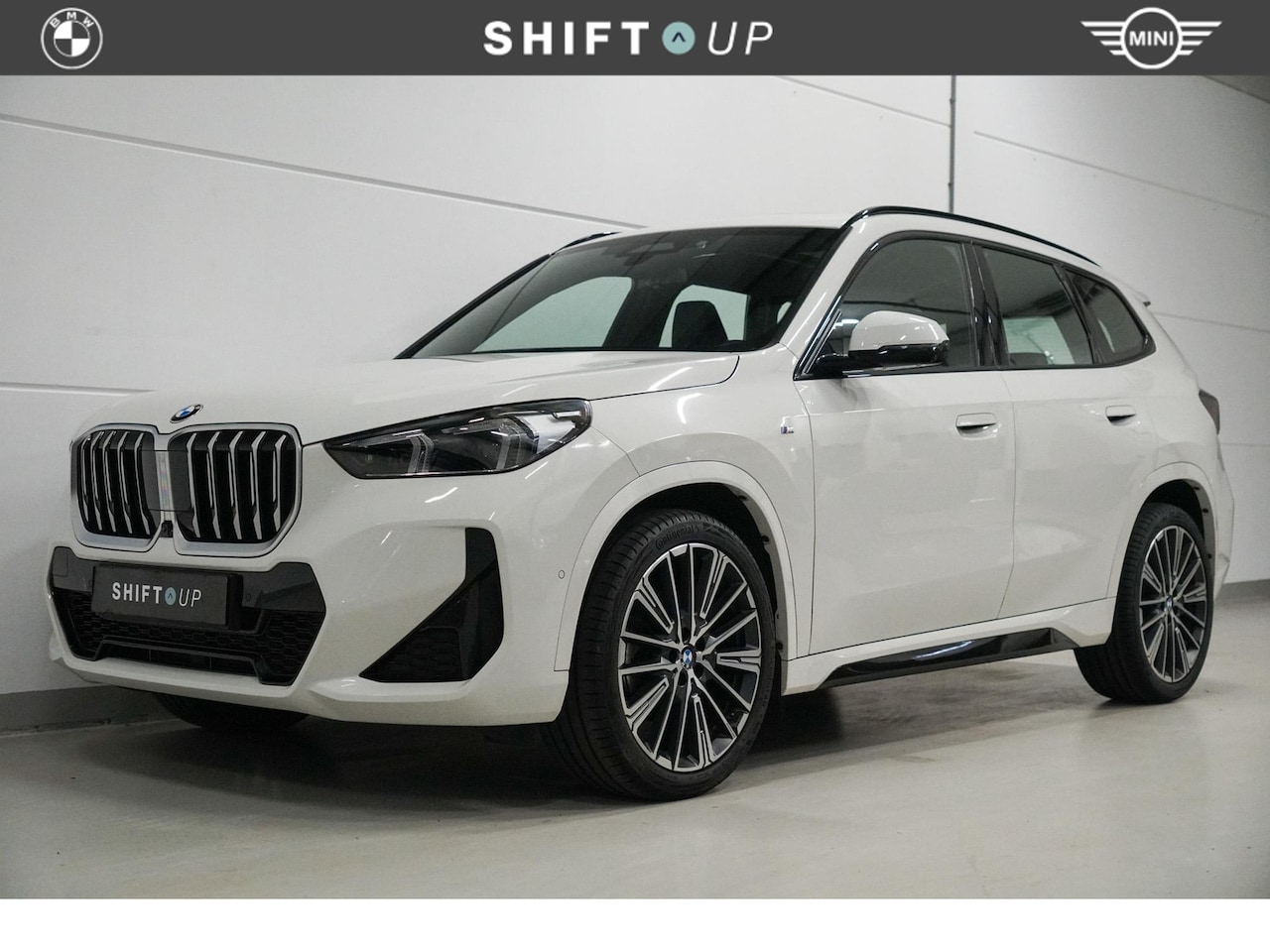 BMW X1 - sDrive18i M-Sport | Panoramadak | Comfort Access - AutoWereld.nl