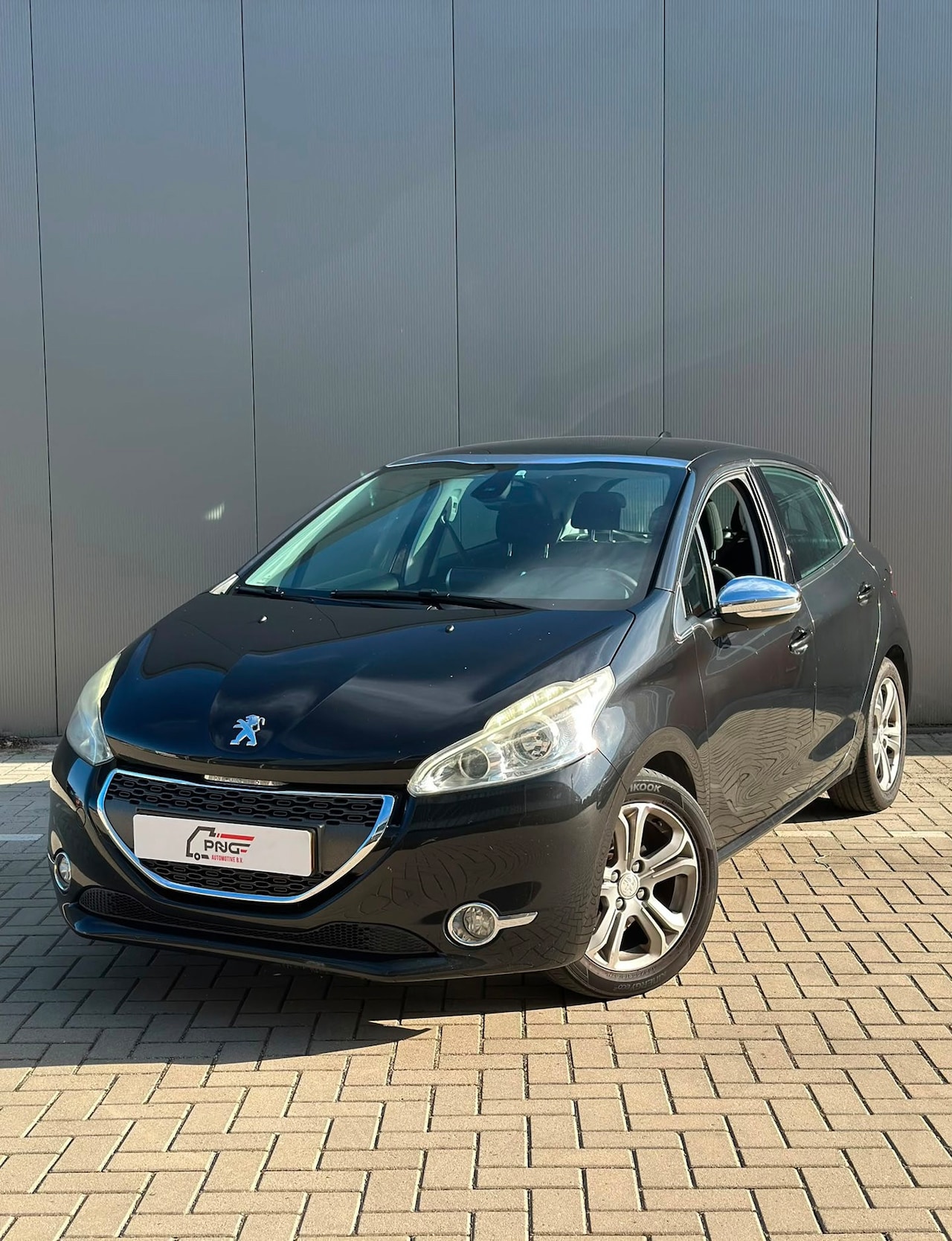 Peugeot 208 - 1.6 VTi Allure AIRCO - CARPLAY - PANORAMA - AutoWereld.nl
