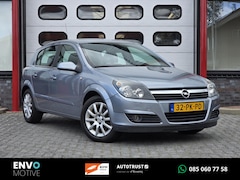 Opel Astra - 1.6 Cosmo Clima/Cruise/LMV/Stuurbekrachtiging