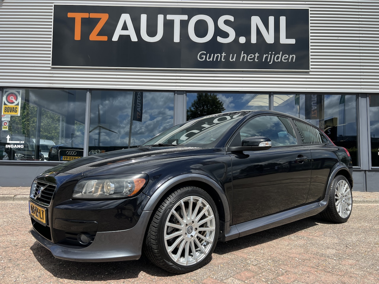 Volvo C30 - 2.4i Momentum 2.4i Momentum - AutoWereld.nl