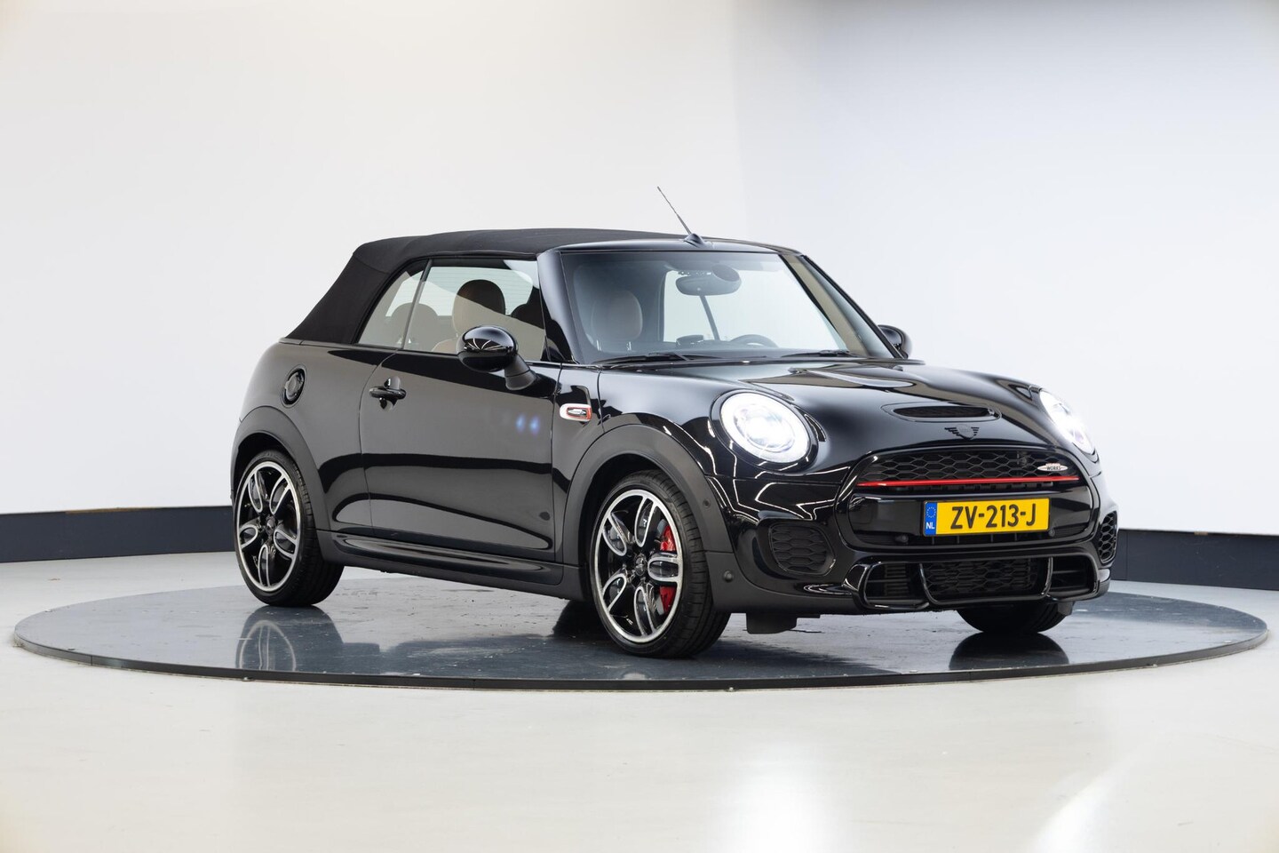 MINI Cabrio - 2.0 John Cooper Works Chili | Camera | Dealer Onderhouden | Harman Kardon | - AutoWereld.nl