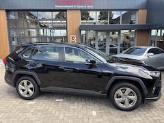Toyota RAV4 - 2.5 Hybrid AWD Business A/T + 12 MND BOVAG