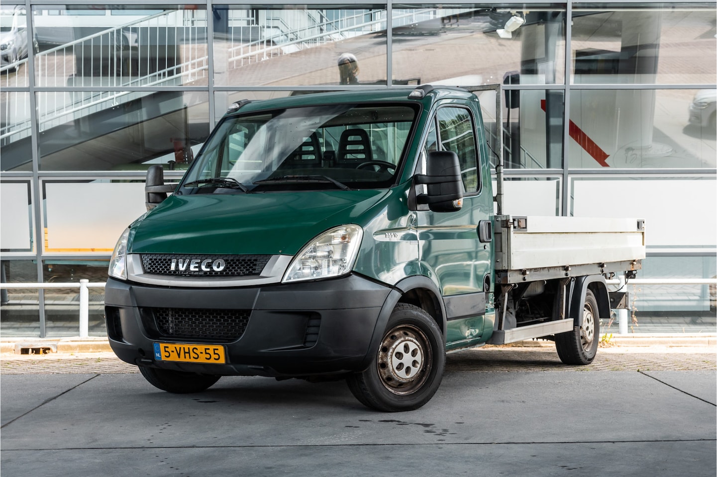 Iveco Daily - 35S18 3.0 177 PK | Open bakwagen | Trekhaak | Elek ramen - AutoWereld.nl