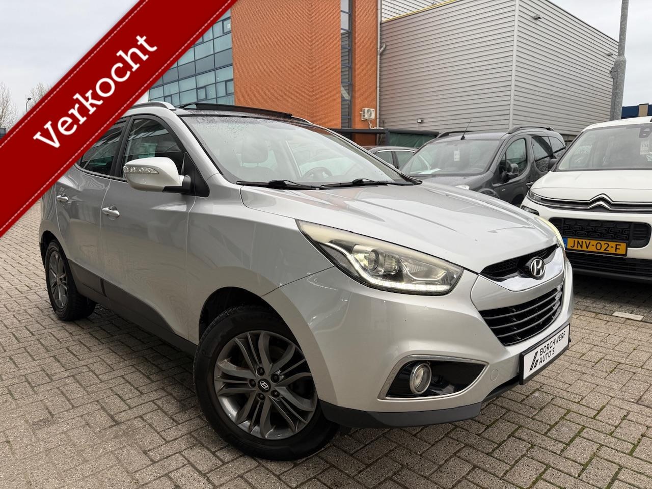 Hyundai ix35 - 1.6 Benzine | Pano | Navigatie | Hoge instap - AutoWereld.nl