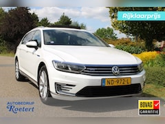Volkswagen Passat - 1.4TSI 218pk GTE Highline Plug-in Hybrid automaat pano-schuifdak/ACC/ECC/trekhaak