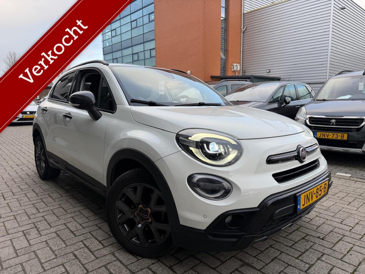 Fiat 500 X - 1.0 Benzine | Lage km's| Camera | Xenon | Navigatie - AutoWereld.nl