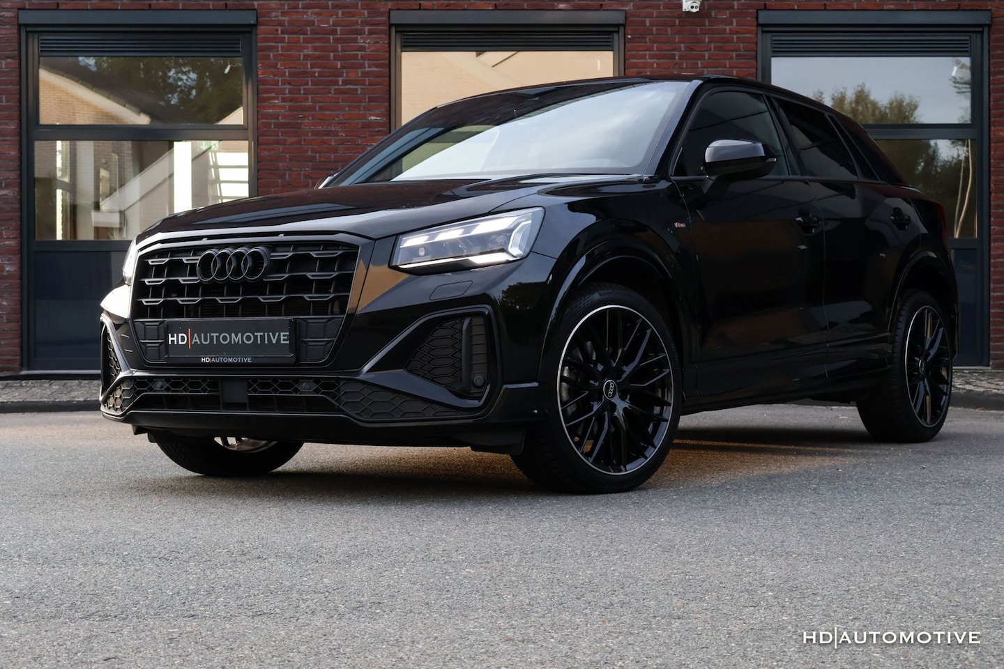 Audi Q2 - 35 TFSI 150PK 3 xS-LINE VIRTUAL MATRIX 19" CARPLAY - AutoWereld.nl