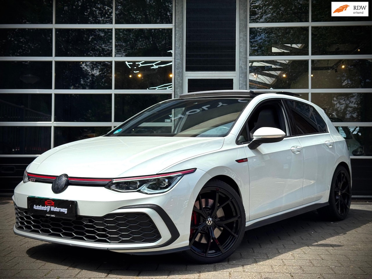 Volkswagen Golf - 8 2.0 TSI GTI 245PK|Pano|IQ-LIGHT|Carplay| - AutoWereld.nl