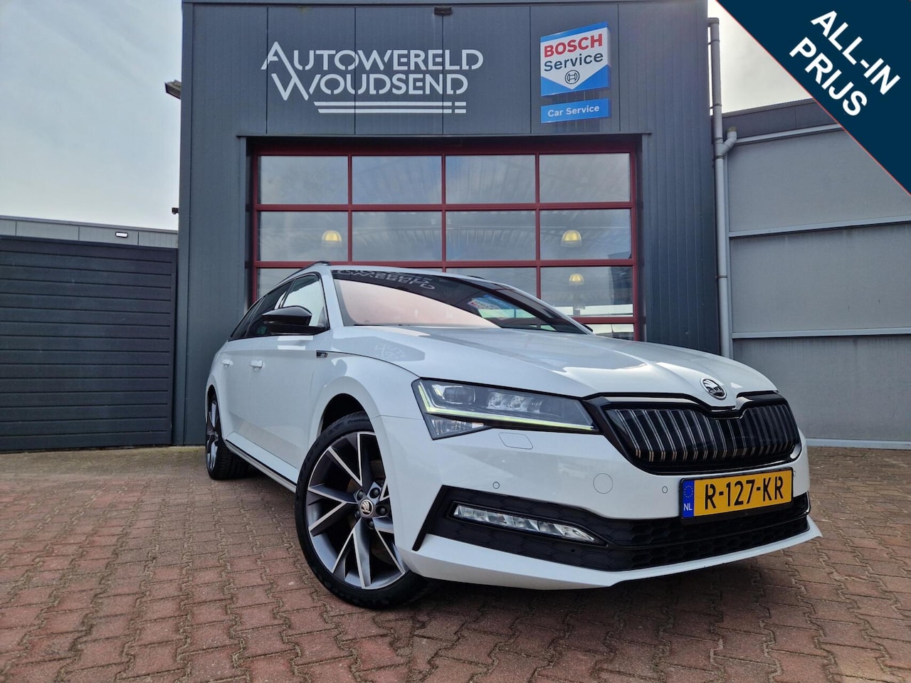 Skoda Superb Combi - 1.4 TSI iV Sportline Business 12 MND BOVAG GAR| STUUR+STOELVERW|TREKHAAK|CAMERA|ACC|NAVI|C - AutoWereld.nl