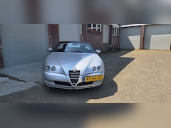 Alfa Romeo Spider - 2.0 JTS