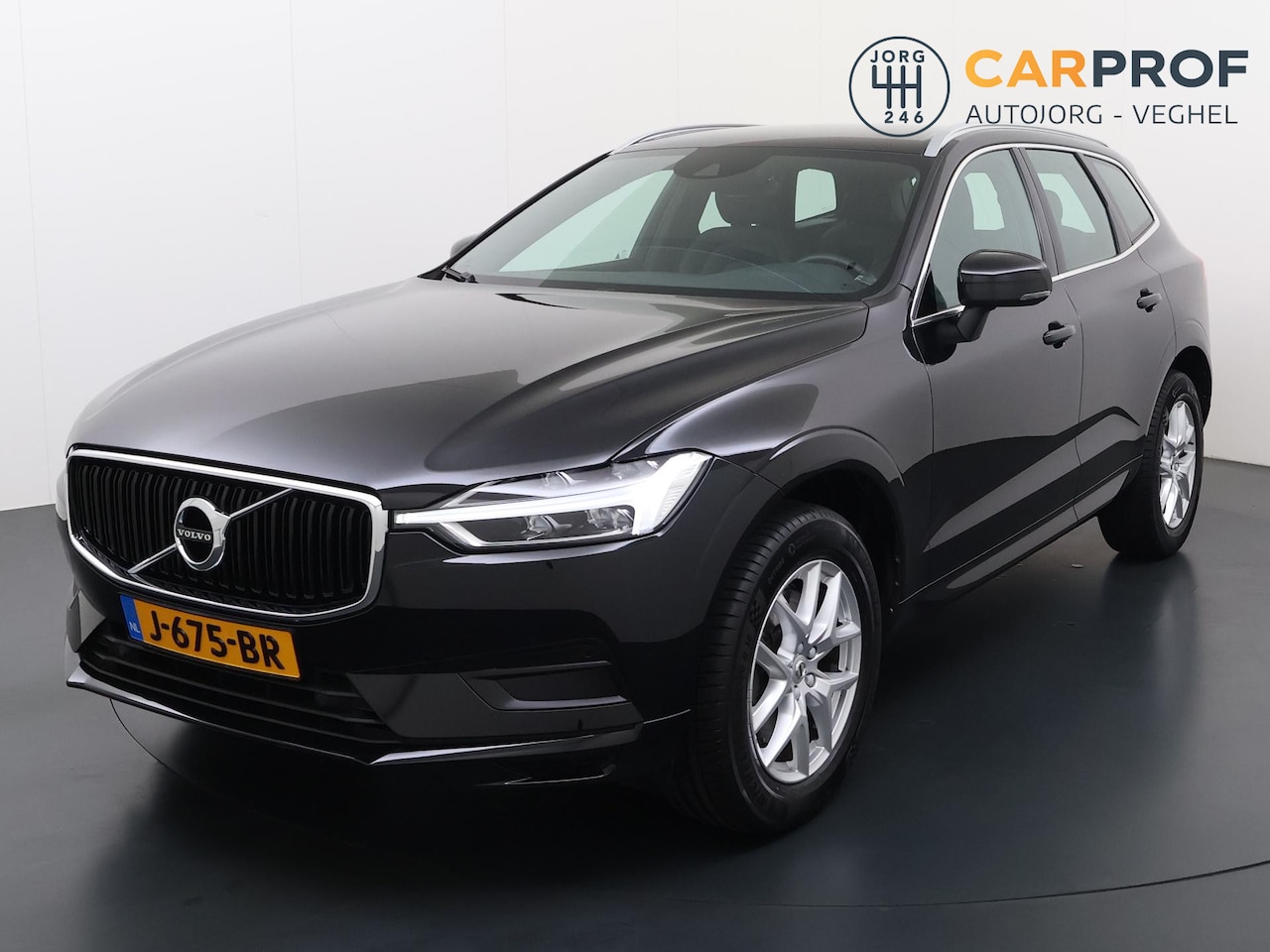 Volvo XC60 - 2.0 T4 Momentum Pro NL Auto | 1e eigenaar - AutoWereld.nl