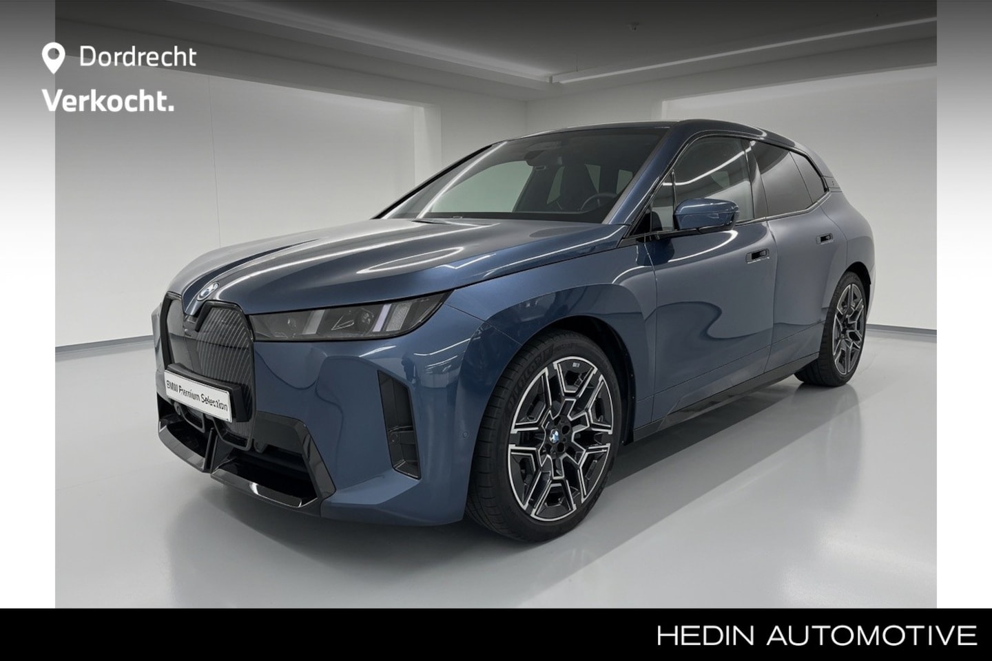 BMW iX - xDrive45 101 kWh M-Sport | 22" | Driving Assistant Professional | Trekhaak | Harman Kardon - AutoWereld.nl