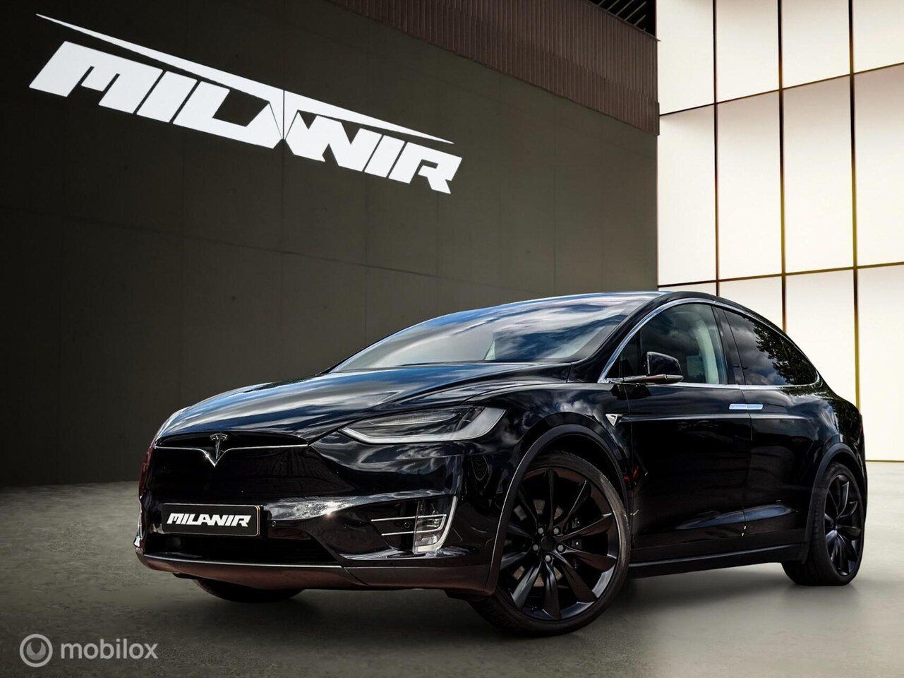 Tesla Model X - 90D Base |autopilot |pano |stuurverw. |koeling - AutoWereld.nl