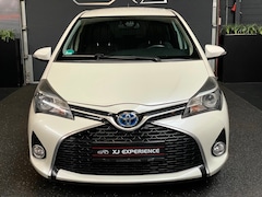 Toyota Yaris - 1.5 Hybrid Dynamic Bi-Tone Cruise , Stoel verw, Navigatie & Camera