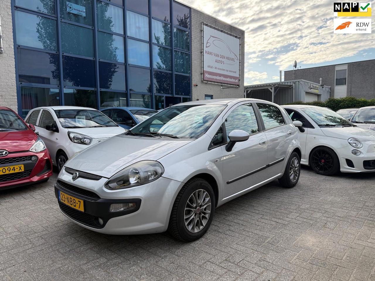 Fiat Punto Evo - 1.4 Racing 1.4 Racing 5-drs, Airco, APK 02/27, 86000KM! - AutoWereld.nl