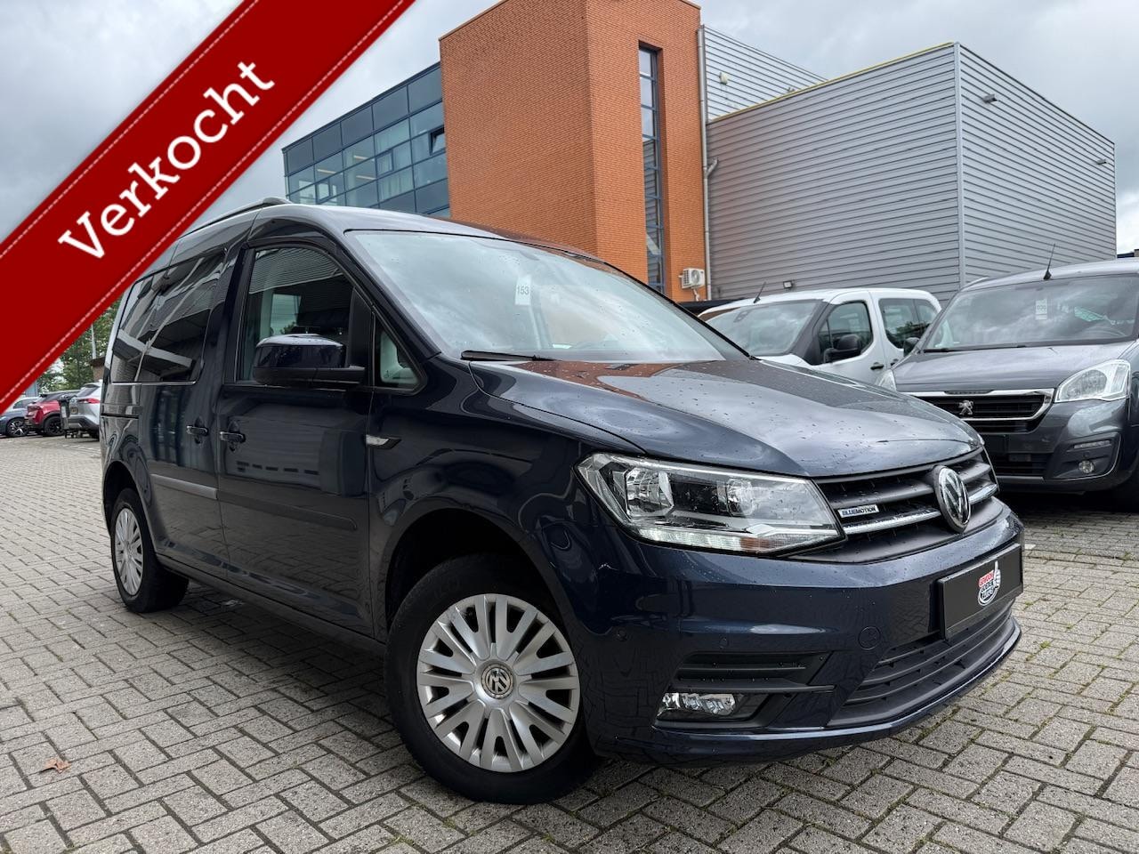 Volkswagen Caddy - Combi 1.4 TGI Benzine + CNG | Navi | Trekhaak - AutoWereld.nl
