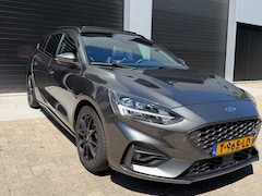 Ford Focus Wagon - 2.3 EcoBoost ST-3 Ford Focus ST-3 2.3 EcoBoost full option – 279 PK