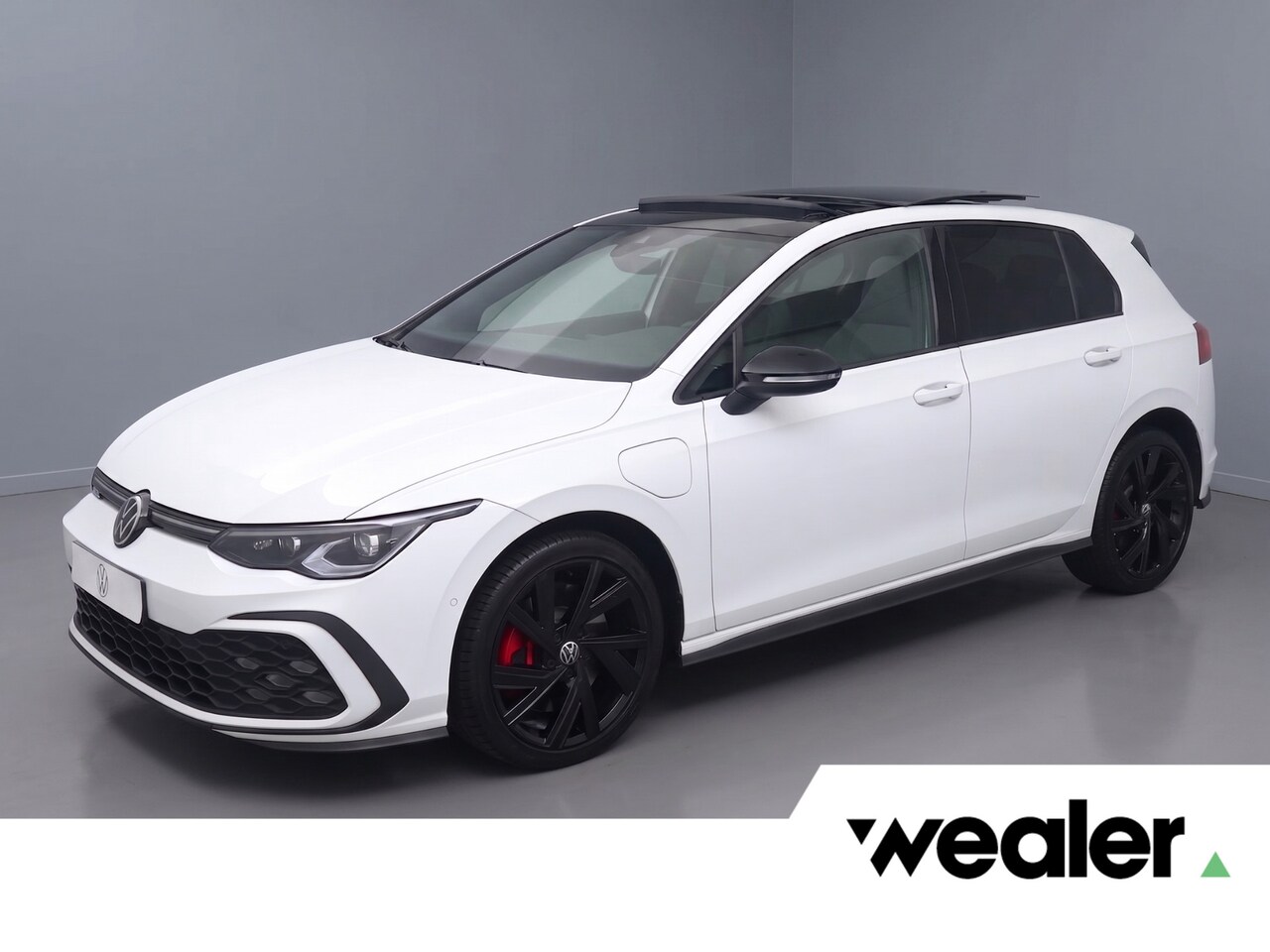 Volkswagen Golf - 1.4 eHybrid GTE | 245 PK | SoH 100% | Trekhaak | Panoramadak | Matrix LED koplampen | Acht - AutoWereld.nl