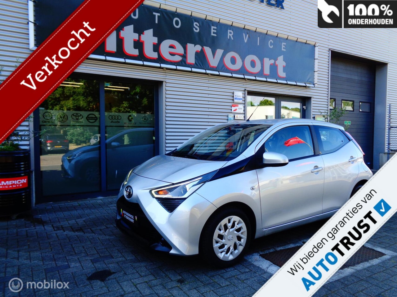 Toyota Aygo - 1.0 VVT-i x-first 1.0 VVT-i x-first - AutoWereld.nl