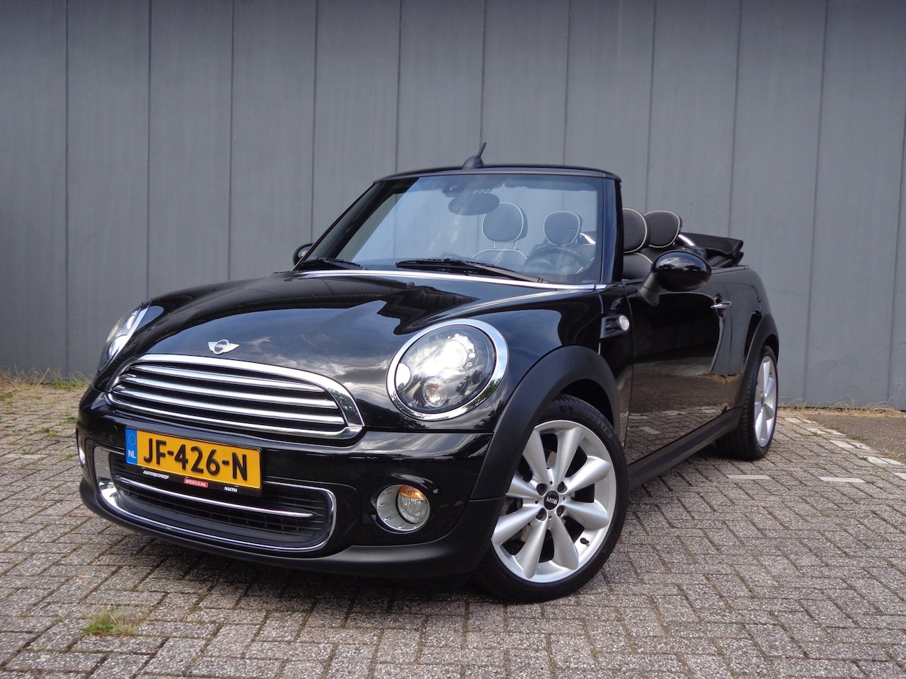 MINI Cabrio - 1.6i 16V Cooper Chili Luxe Uitvoering, Vol.Onderhoud - AutoWereld.nl