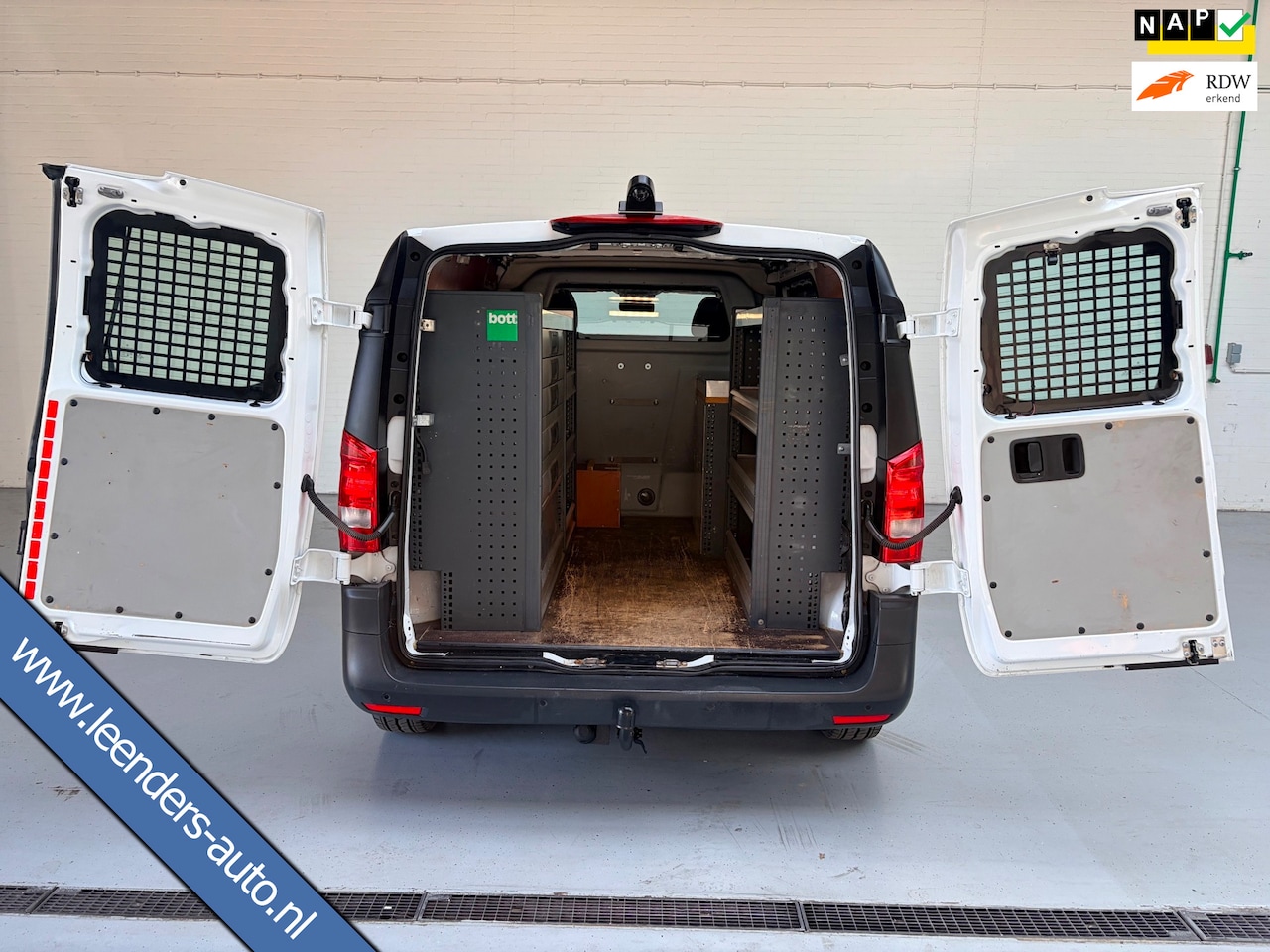 Mercedes-Benz Vito - Servicewagen Automaat 114 CDI 140pk L1H1 BOTT, Victron omvormer v230, Standkachel, Trekhaa - AutoWereld.nl