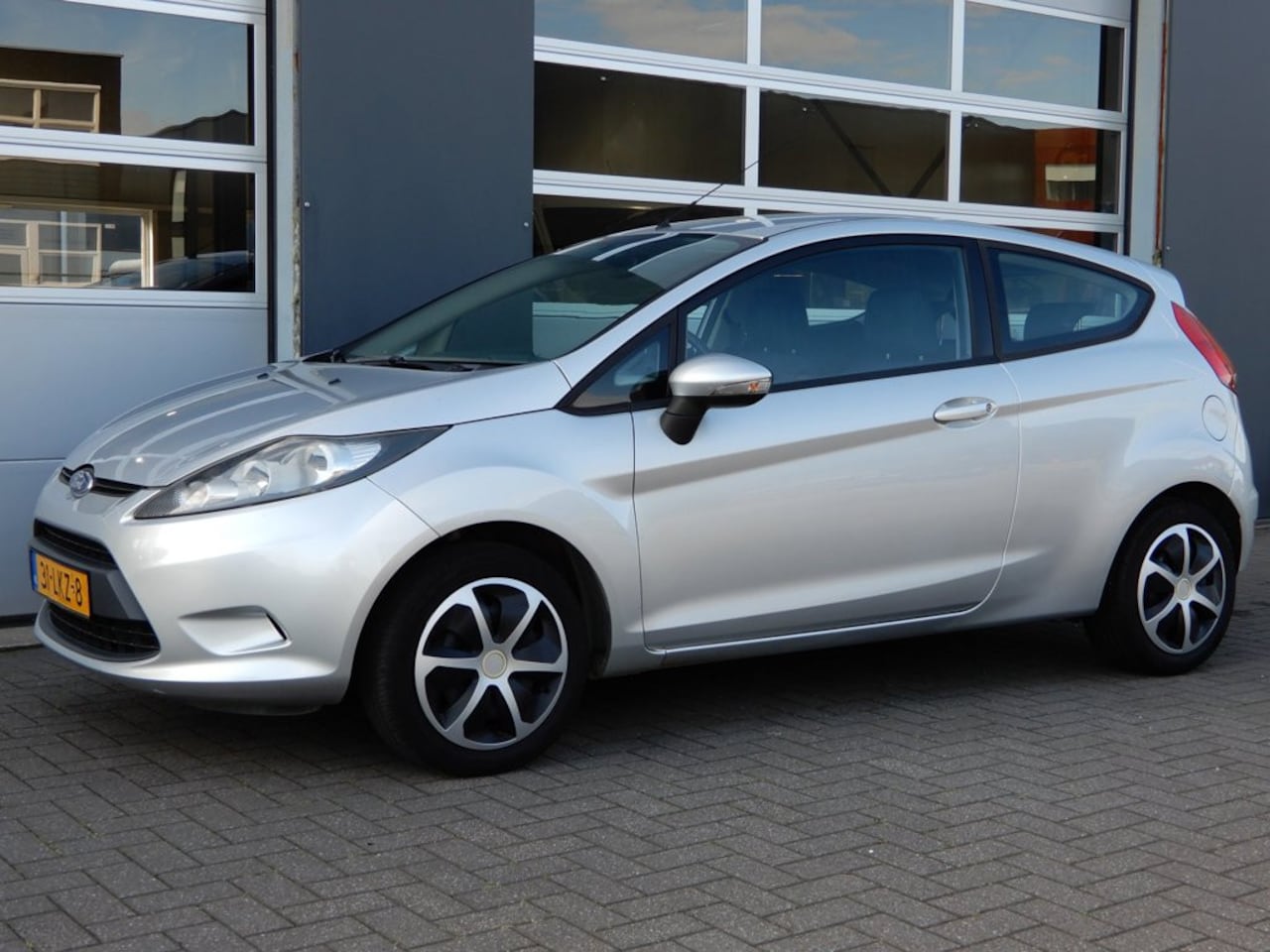 Ford Fiesta - 1.25 Limited ElektrPakket/Airco/RadioCD - AutoWereld.nl