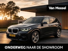 BMW X1 - sDrive18i Executive Edition | WORDT VERWACHT | PANORAMADAK |