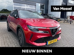Alfa Romeo Junior - 1.2 Turbo Hybrid Ibrida Q4 | 4-Wiel Aandrijving | Sabelt Sportstoelen | Panoramisch Dak |