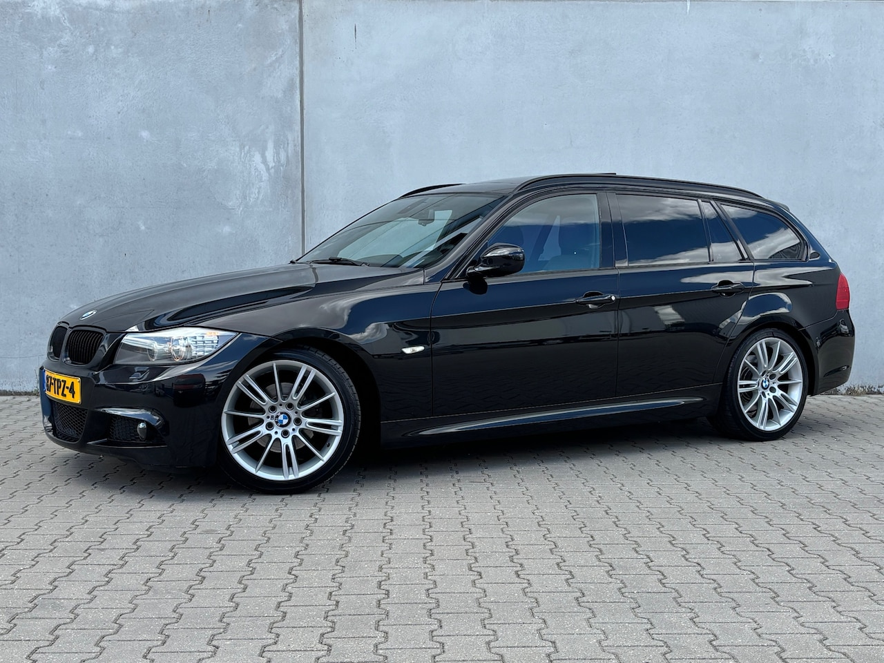 BMW 3-serie Touring - 318i Corporate Lease Luxury Line | M Sport | Pano dak | Automt. - AutoWereld.nl