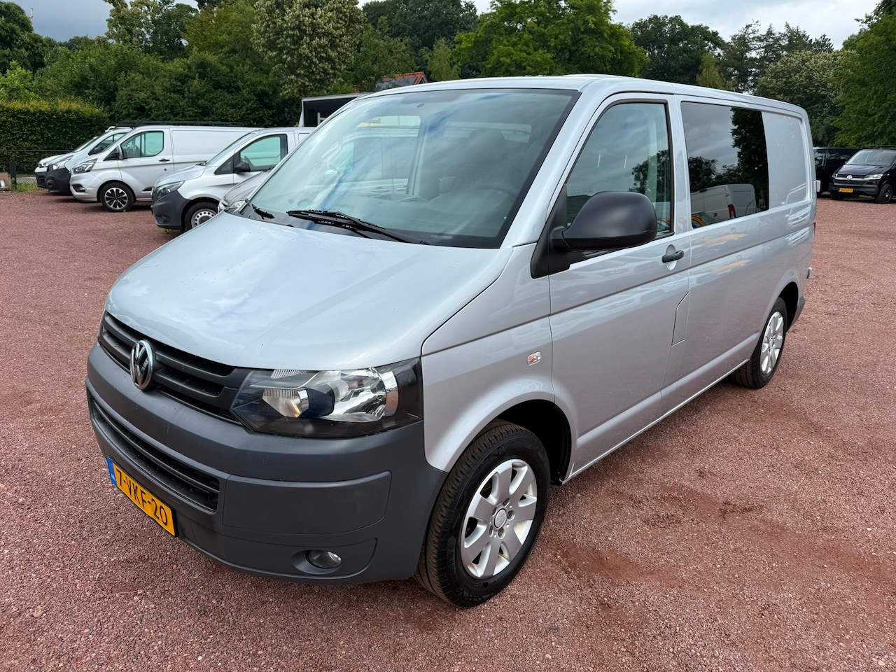 Volkswagen Transporter - 2.0 TDI L1H1 Rolstoelbus / Rolstoelauto - AutoWereld.nl