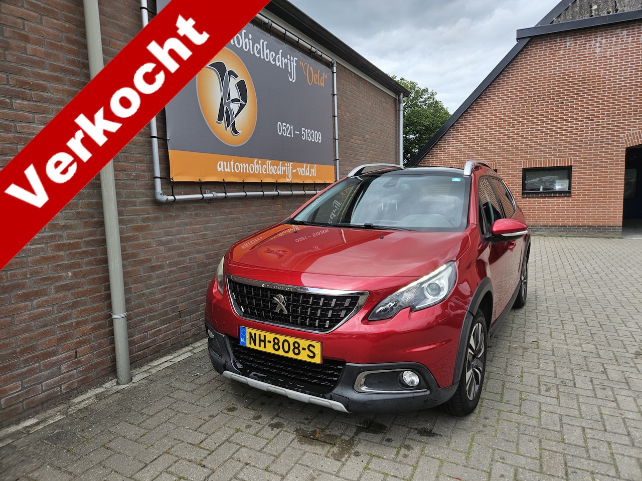 Peugeot 2008 - 1.2 PureTech Allure 1.2 PureTech Allure - AutoWereld.nl