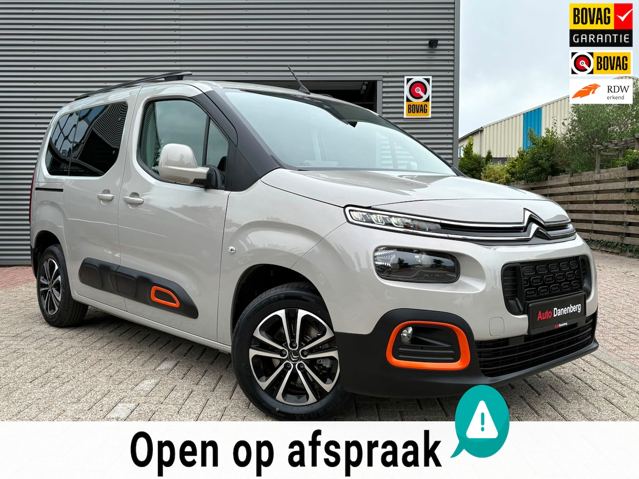 Citroën Berlingo - 1.2 PureTech Shine XTR! WEINIG KM ! GARANTIE ! - AutoWereld.nl