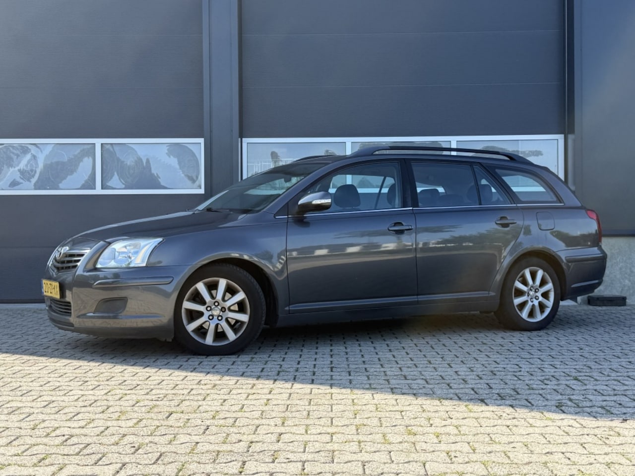 Toyota Avensis Wagon - 1.6 VVTi Terra 1.6 VVTi Terra - AutoWereld.nl