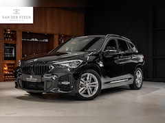 BMW X1 - xDrive25e High Executive M Sport | Leder | Afn. Trekhaak