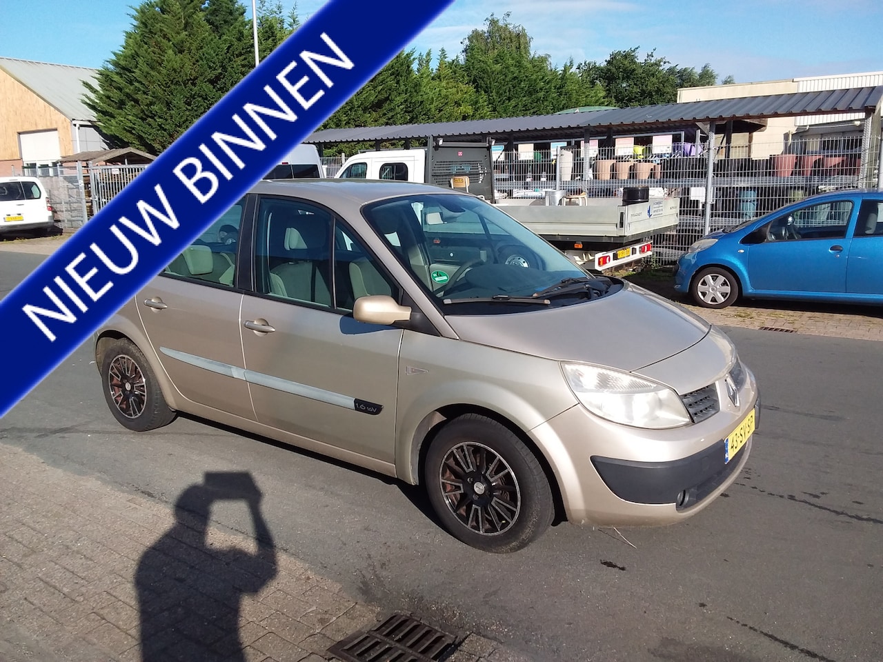 Renault Scénic - 1.6-16V Business Line 1.6-16V Business Line - AutoWereld.nl