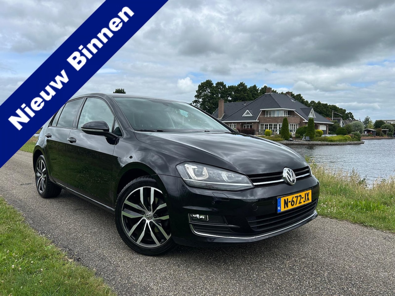 Volkswagen Golf - 1.4 TSI Highline | Stoelverwarming | LED | Bluetooth | Airco - AutoWereld.nl